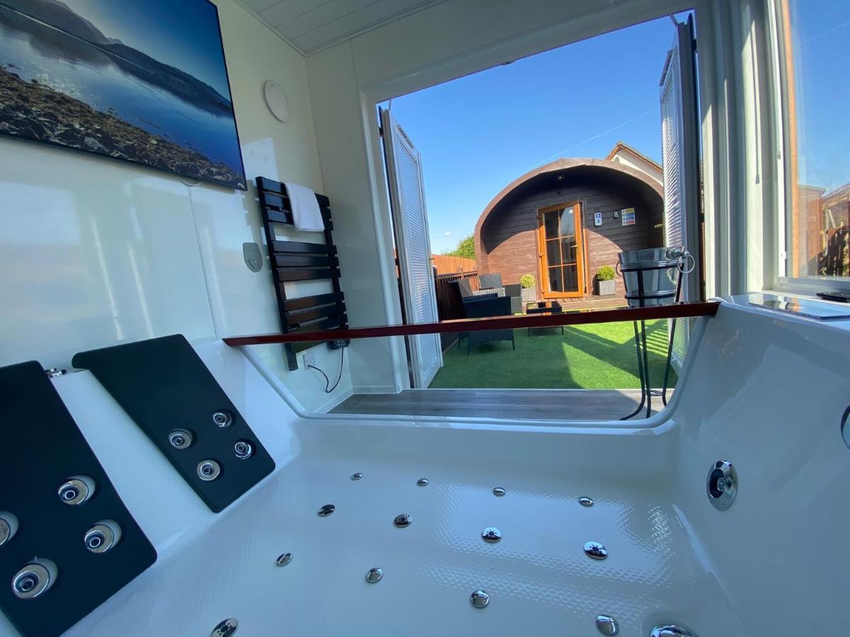 Highland Stays - Ben View Studio Pod & Jacuzzi Bath Форт-Уильям Экстерьер фото